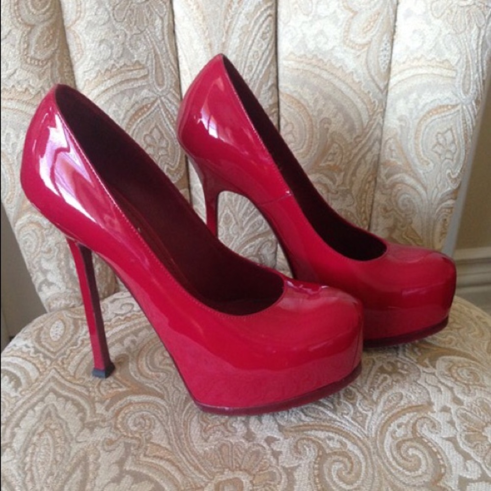 YSL Tribute Pumps Sz 7